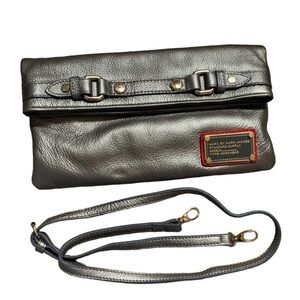 Marc Jacobs Gunmetal (Icy) Leather Crossbody bag made in Italy 🇮🇹